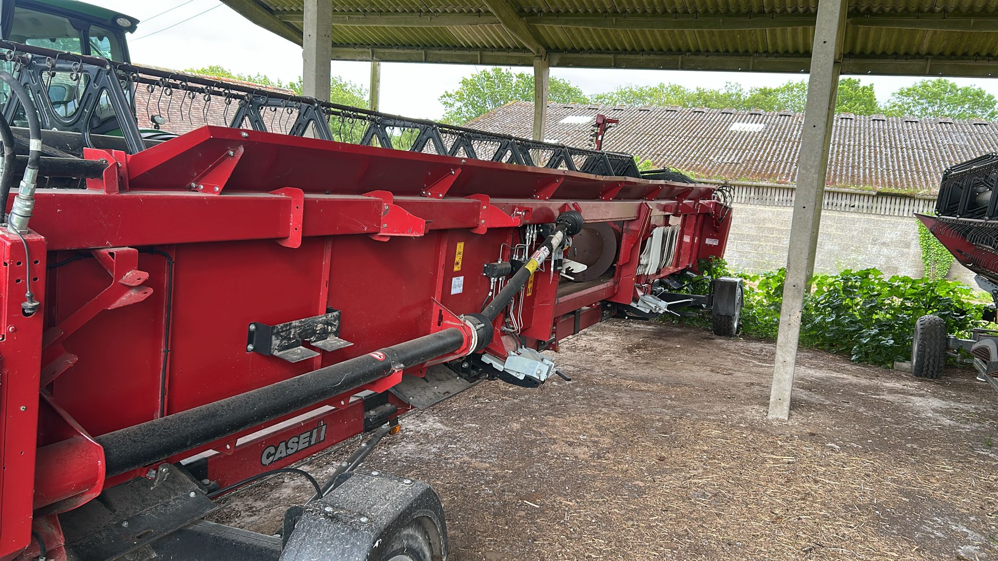 Case 10.5m header/trolley/side knives image 3