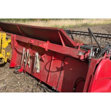 2011 Case 25’ VF header, c/w trailer and side knives